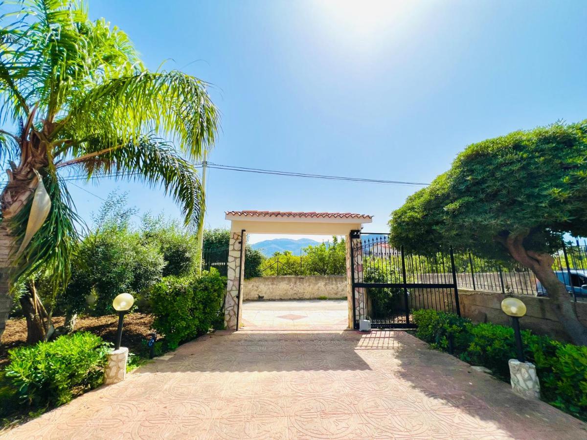 Villa Genova Carini Exteriér fotografie